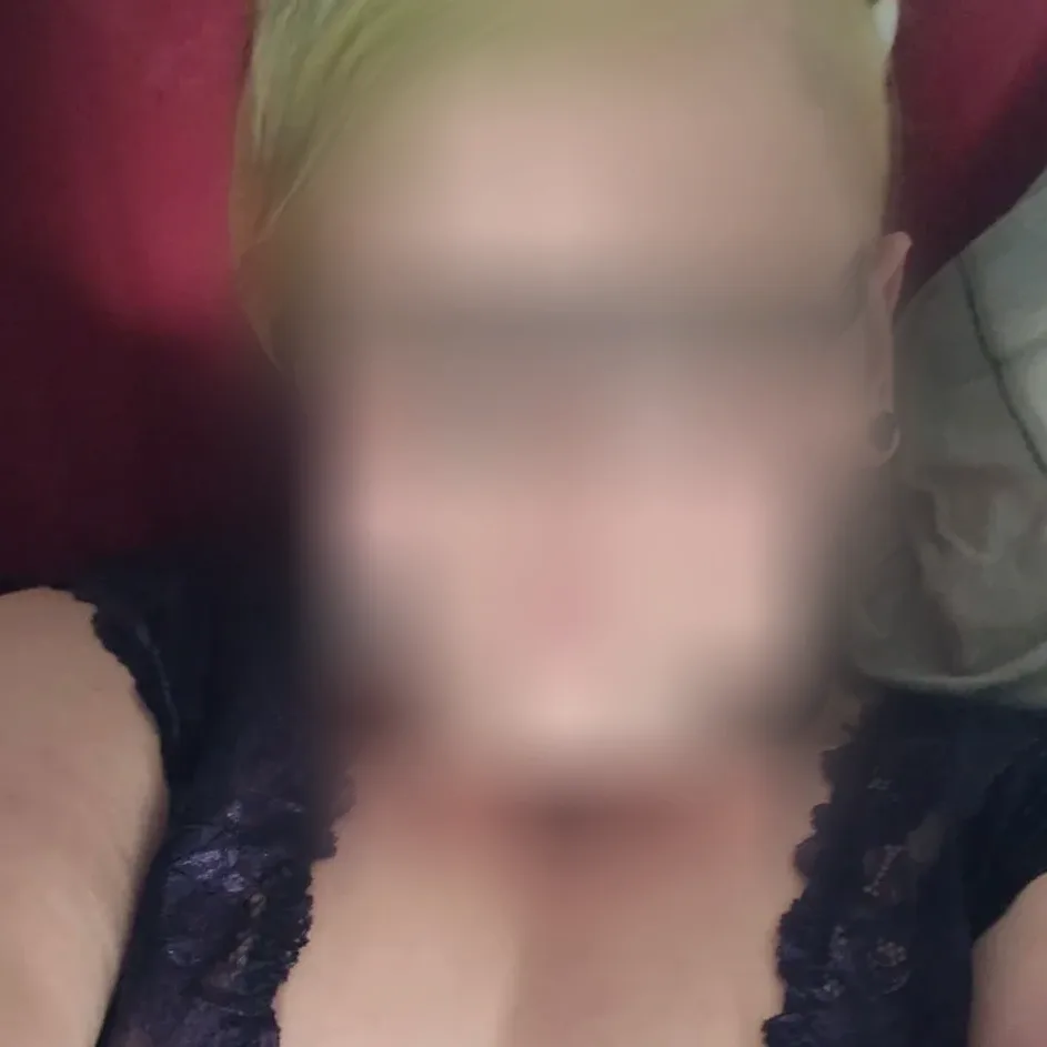 Harleen, 28