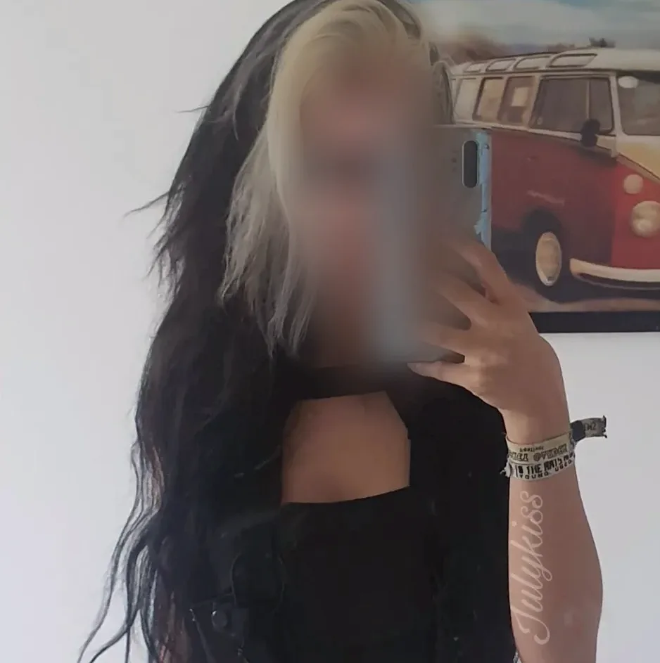 Nadia, 26